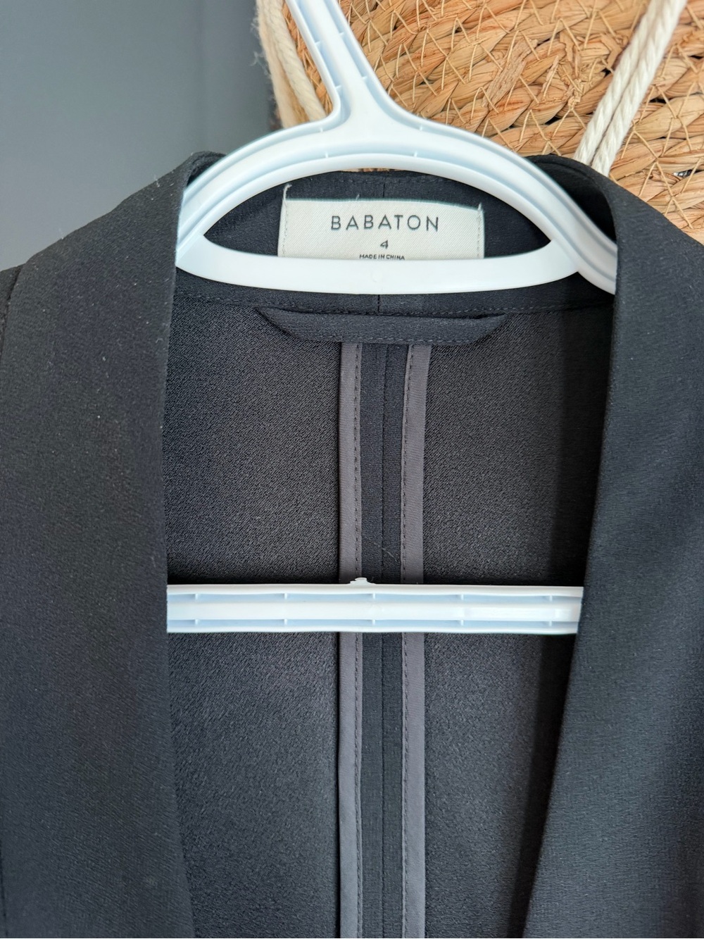 Babaton Power Hip Blazer - Picture 2 of 3